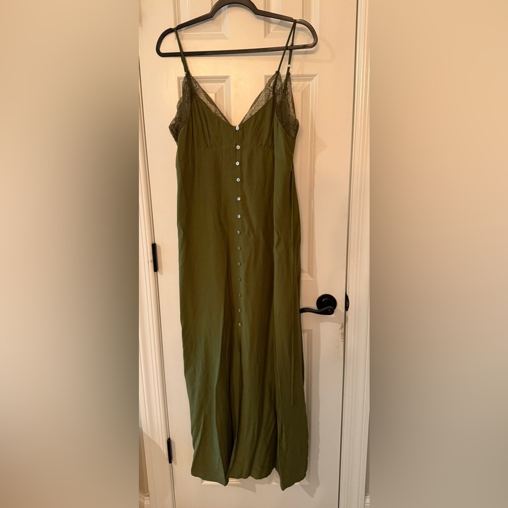 Lovestitch Forest Green Garment